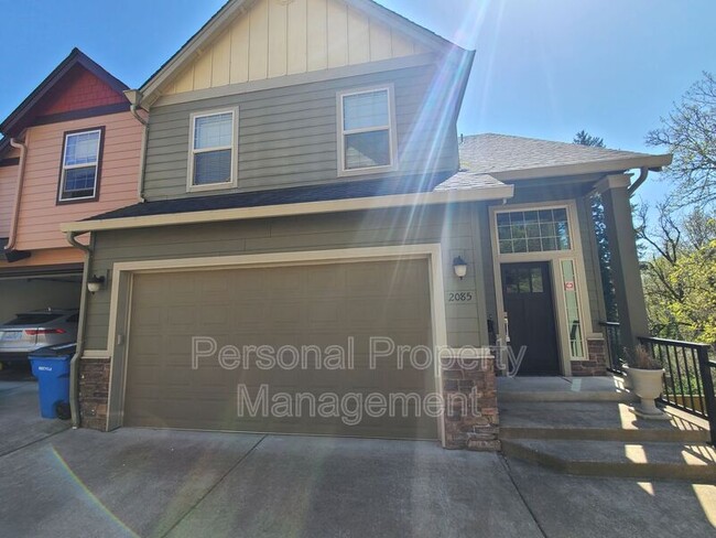 property at 2085 34th St