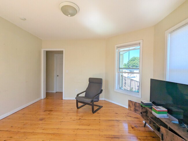 71 Winchester St in Medford, MA - Building Photo - Building Photo