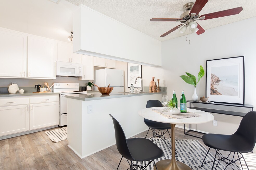 12423 Breezewood Dr Apartments and Nearby Whittier