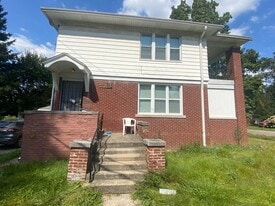 17815 McIntyre St in Detroit, MI - Building Photo