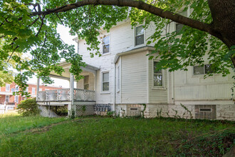 3033 Windsor in Baltimore, MD - Building Photo - Building Photo