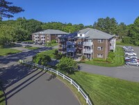 Building Photo - Lonvale Gardens Apartments in Amesbury, Massachusetts