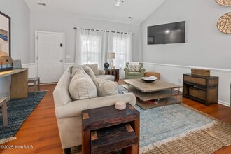 316 Raye Dr in Wilmington, NC - Building Photo - Building Photo