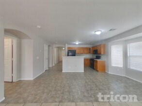 8830 W Toronto Way in Tolleson, AZ - Building Photo - Building Photo