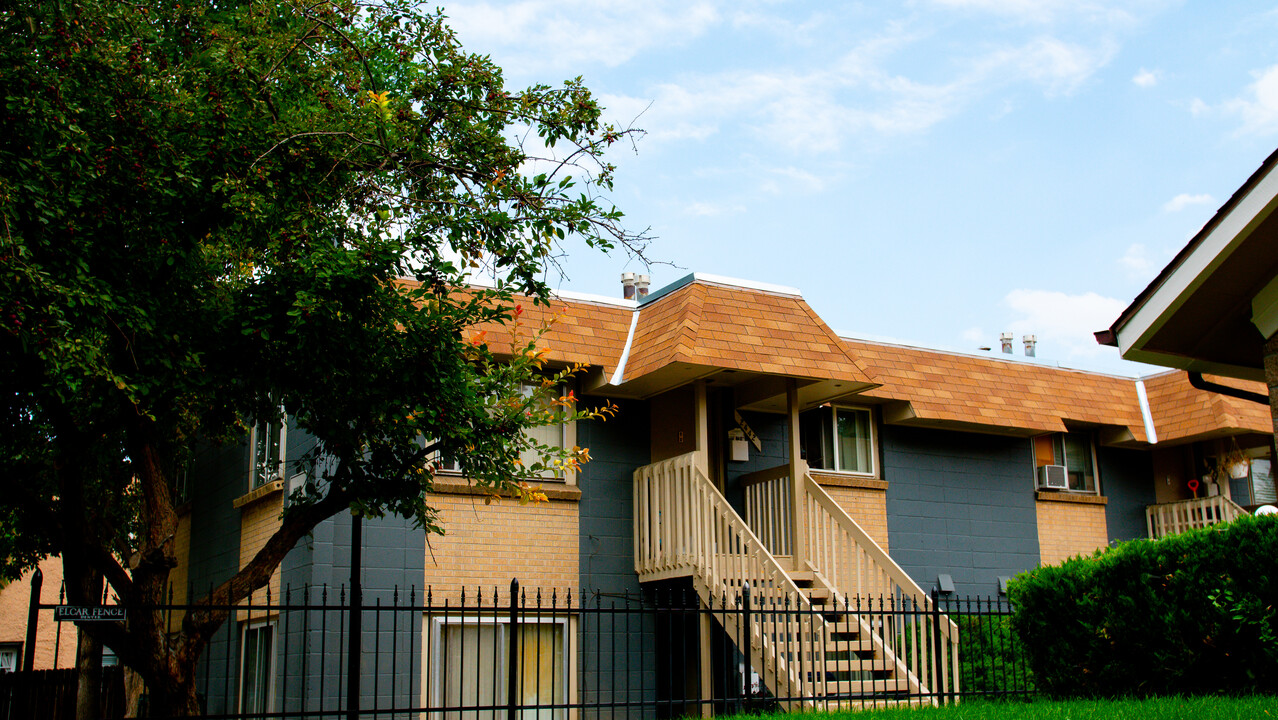 Denver Northeast Apartments in Denver, CO - Building Photo