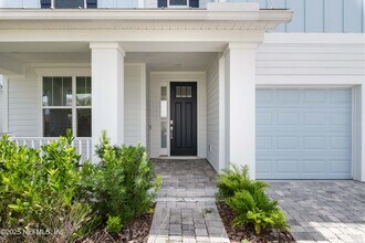 321 Marquesa Cir in Saint Johns, FL - Building Photo - Building Photo