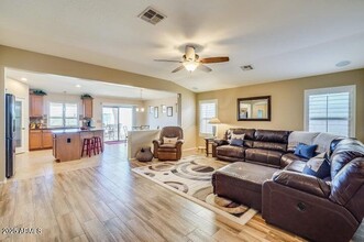 2938 E Quiet Hollow Ln in Phoenix, AZ - Building Photo - Building Photo