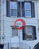 624 S 17 1/2 St in Reading, PA - Building Photo