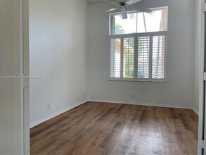 785 Heron Rd in Weston, FL - Building Photo - Building Photo