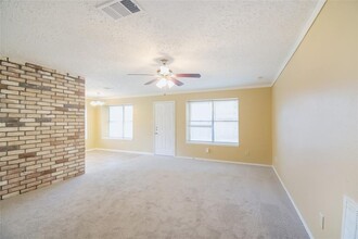 19823 Dawn Mist Dr in Humble, TX - Building Photo - Building Photo