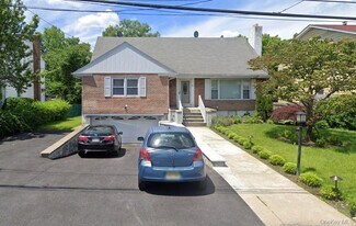 36 Roanoke Ave in Rye Brook, NY - Building Photo