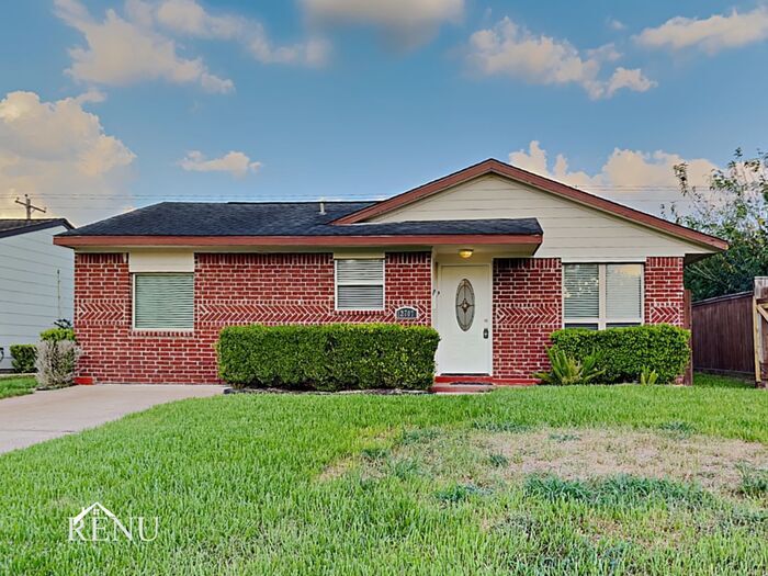 12707 Segrest Dr in Houston, TX - Building Photo