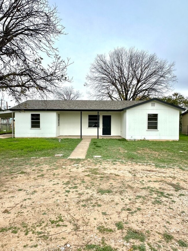 306 E 22nd St in San Angelo, TX - Building Photo - Building Photo