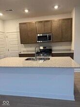 15354 Farrington Rd in Fishers, IN - Building Photo - Building Photo