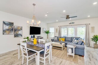 14604 Salt Meadow Dr in Pensacola, FL - Building Photo - Building Photo