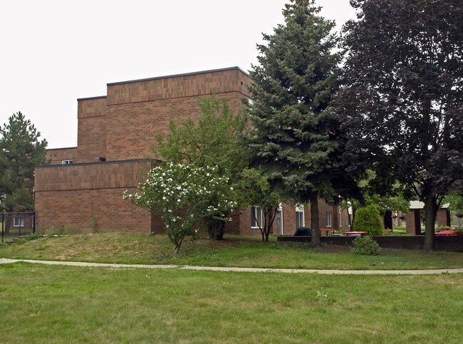 Delaware Manor and Heights in Grand Rapids, MI - Foto de edificio - Building Photo