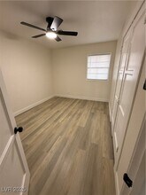 1067 Sweeney Ave in Las Vegas, NV - Building Photo - Building Photo