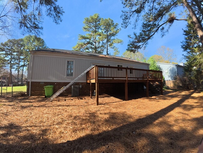 3028 Sylvania Dr in Raleigh, NC - Building Photo - Building Photo