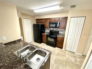 10831 Windsor Walk Dr in Orlando, FL - Building Photo - Building Photo