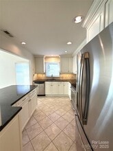 1016 Queens Rd in Charlotte, NC - Building Photo - Building Photo