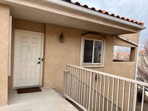 6800 Vista Del Norte Dr NE in Albuquerque, NM - Building Photo - Building Photo