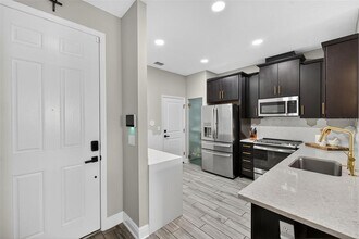 2419 Foggy Creek Cir in Clearwater, FL - Building Photo - Building Photo