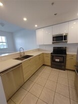 10901 NW 83rd St, Unit 204 in Doral, FL - Building Photo