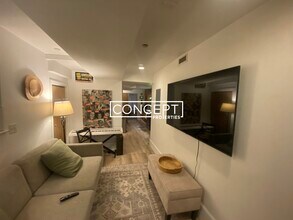 64 Louis Prang St, Unit 1 in Boston, MA - Foto de edificio - Building Photo