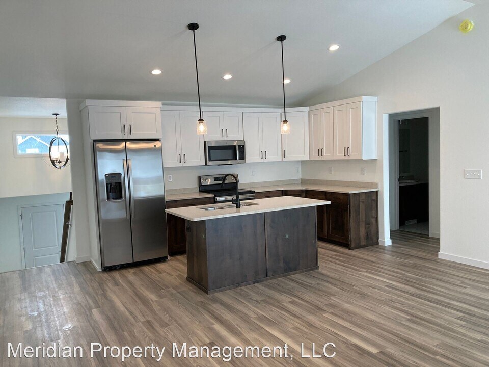 309A Torontos Ct Photo