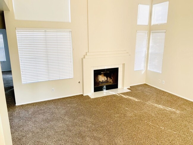 44568 Boguta Way in Temecula, CA - Building Photo - Building Photo