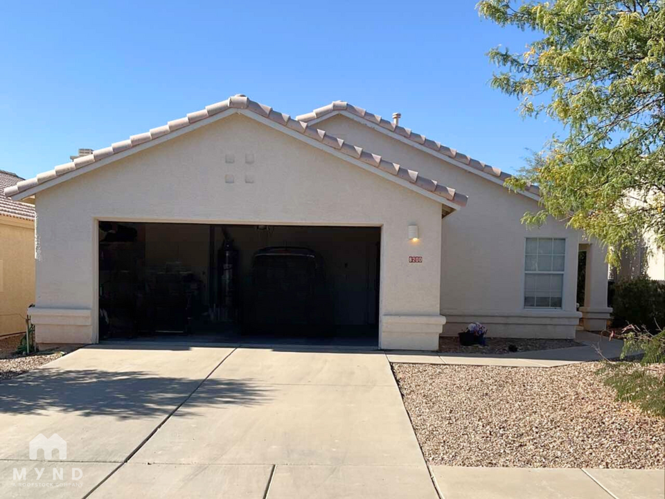 8200 S Vía Elemental in Tucson, AZ - Building Photo