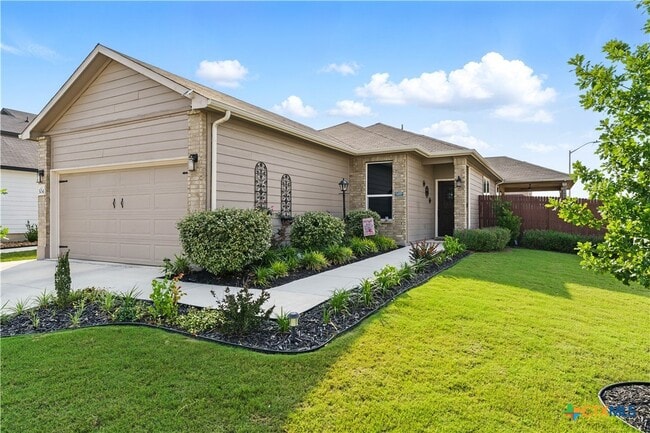 property at 304 Dakota Crk