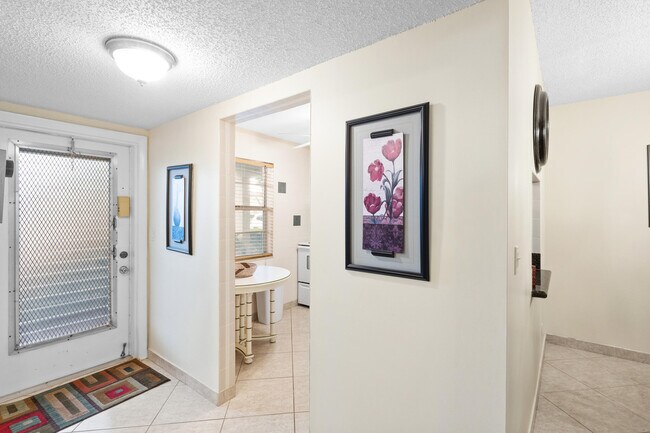 3 Abbey Ln in Delray Beach, FL - Building Photo - Building Photo