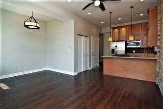 1744 W Augusta Blvd in Chicago, IL - Building Photo - Building Photo