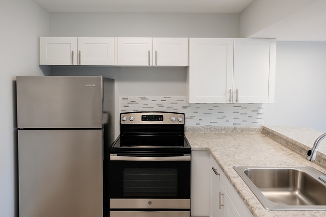 Brandon Palm Springs Apartment Homes in Palm Springs, FL - Building Photo - Building Photo