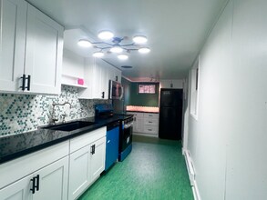 317-319 NE 66th Ave in Portland, OR - Building Photo - Building Photo