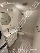 4509 Riverside Blvd in Sacramento, CA - Building Photo - Building Photo