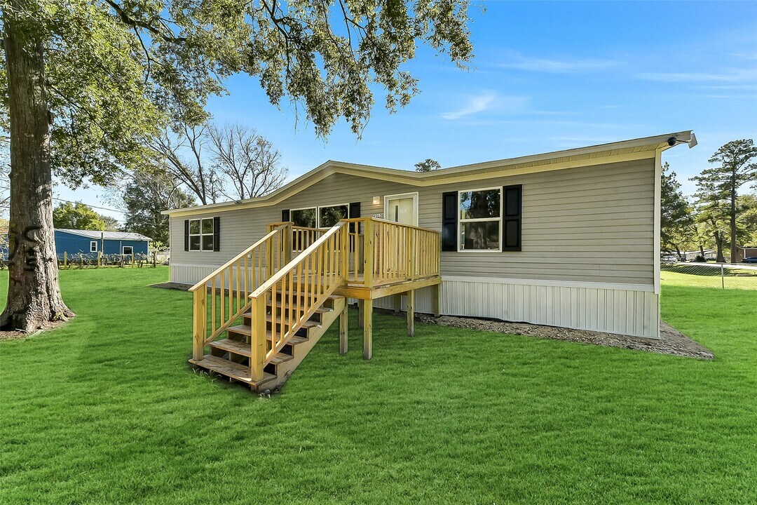 25150 Faraway Ln in Huffman, TX - Building Photo