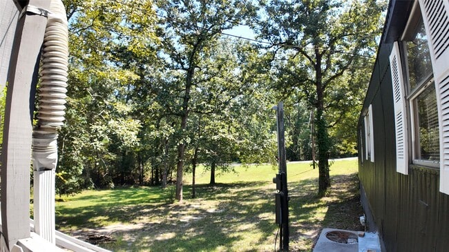 251 Oakdale Dr in Huntsville, TX - Building Photo - Building Photo