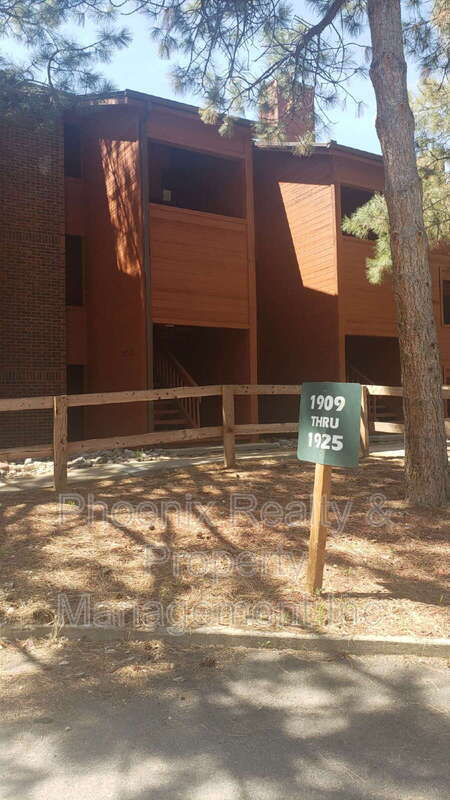 1909 Centennial Dr in Louisville, CO - Building Photo - Building Photo