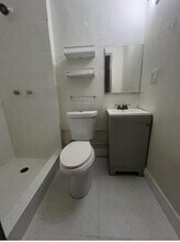 31 NE 56th St in Fort Lauderdale, FL - Foto de edificio - Building Photo