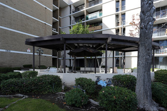 El Cajon Senior Towers in El Cajon, CA - Building Photo - Building Photo