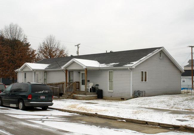 701-711 Buckhorn St in Ironton, OH - Foto de edificio - Building Photo