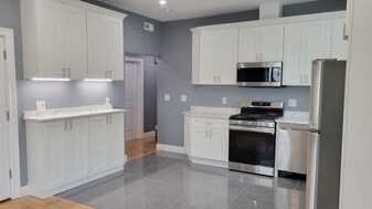 339 Cambridge St, Unit 2 in Cambridge, MA - Building Photo
