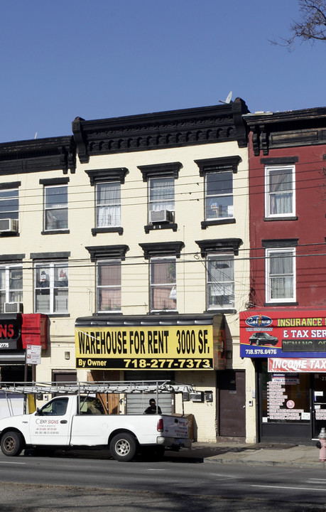 2777 Atlantic Ave in Brooklyn, NY - Foto de edificio