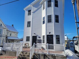 2006 Washington Ave in Northampton, PA - Building Photo