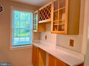 6700 Wakefield Dr in Alexandria, VA - Building Photo - Building Photo