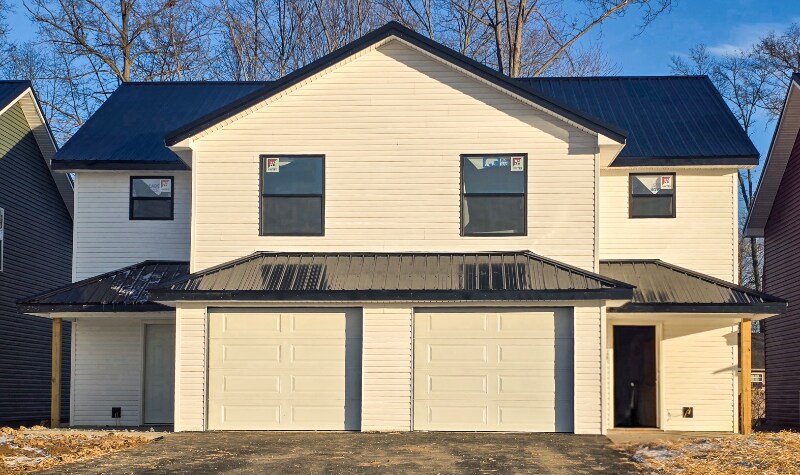 118 Ivy Trce, Unit A in Mount Orab, OH - Building Photo