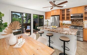 2464 Caminito Ocean Cove in Encinitas, CA - Building Photo - Building Photo