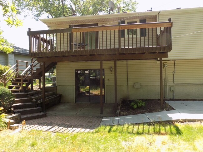 6012 Fleetwood Dr in Lincoln, NE - Building Photo - Building Photo